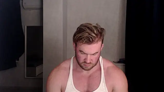Snapshot of ThorHemsworthRU chatting on December 18, 4:20 am ThorHemsworthRU online show from December 18, 4:20 am