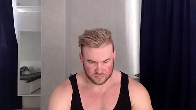 Snapshot of ThorHemsworthRU chatting on February 17, 12:05 pm ThorHemsworthRU online show from February 17, 12:05 pm