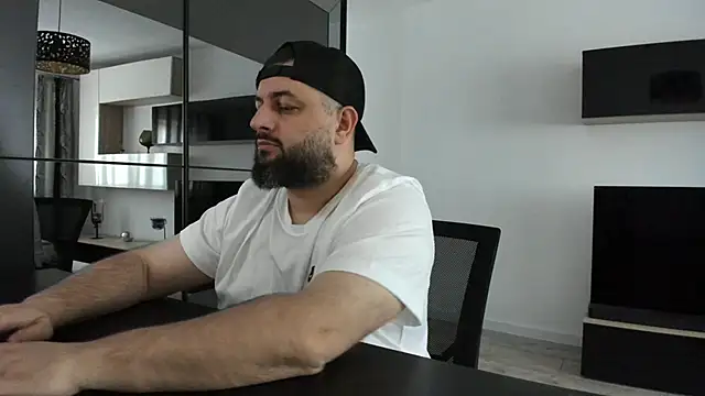 DravenPeak online show from April 21, 2:56 pm