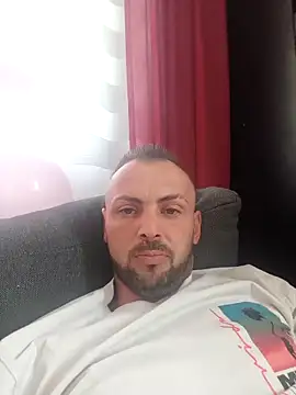 Snapshot of papichulo0099 chatting on October 6, 12:21 pm papichulo0099 online show from October 6, 12:21 pm