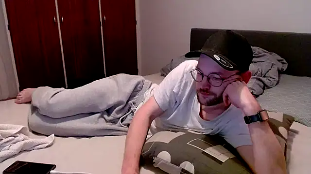 ChefDeLust online show from February 1, 12:48 pm