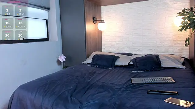 AustinJones  online show from September 20, 8:09 pm