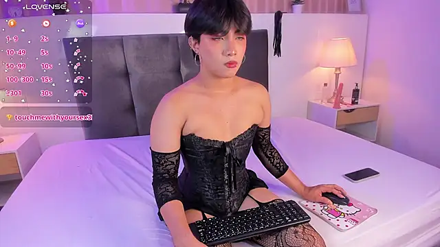 Snapshot of Creamy_Angelo chatting on September 13, 4:24 am Creamy Angelo online show from September 13, 4:24 am