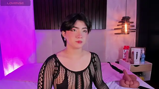 Creamy Angelo online show from November 30, 4:03 am