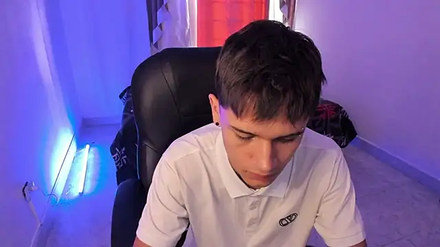 Aron Boyy online show from January 6, 8:13 pm