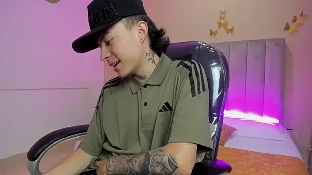 Nascary Fox online show from February 16, 8:07 pm