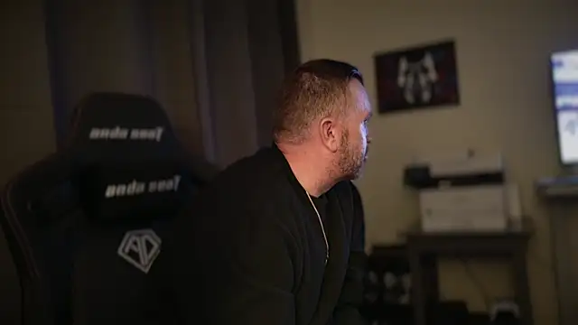 Ty lerDavid online show from April 25, 10:40 pm