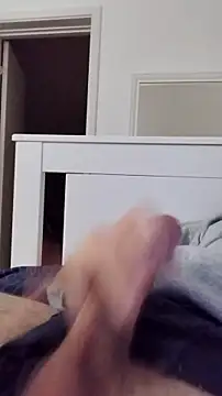 Snapshot of NewJoiner chatting on October 29, 6:55 pm NewJoiner online show from October 29, 6:55 pm