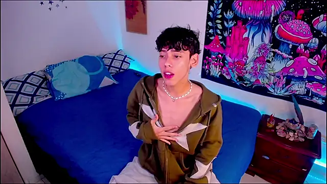 Thedoll ethan7 online show from June 9, 8:32 pm