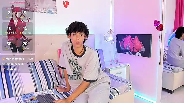 Snapshot of Thedoll_ethan7 chatting on September 23, 7:57 pm Thedoll ethan7 online show from September 23, 7:57 pm