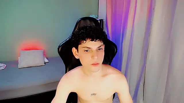 Snapshot of dilan_hott_ chatting on September 16, 8:31 pm dilan hott online show from September 16, 8:31 pm
