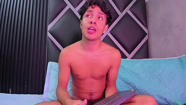 maximiliano jam online show from November 12, 5:02 am