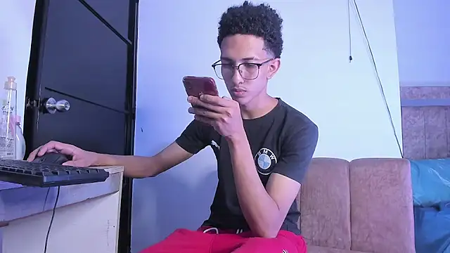 Cj davis  online show from October 10, 3:00 am