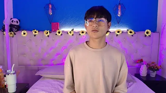 AleAurarashi online show from April 5, 2:41 am