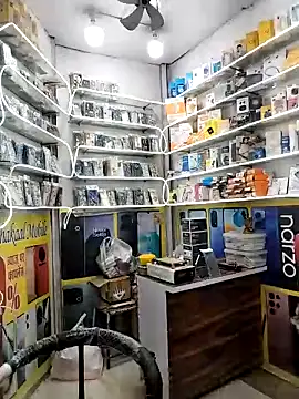 avi007p online show from December 3, 1:17 pm