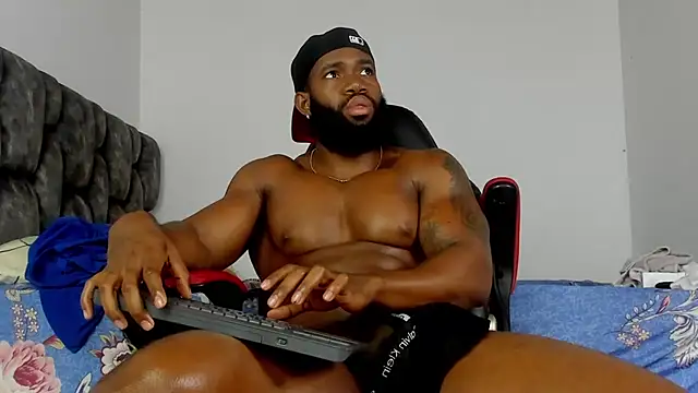 Snapshot of james_musclebbc chatting on September 27, 12:58 pm james musclebbc online show from September 27, 12:58 pm