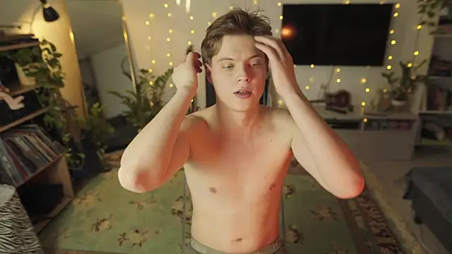 RusBradPitt online show from March 10, 3:40 pm