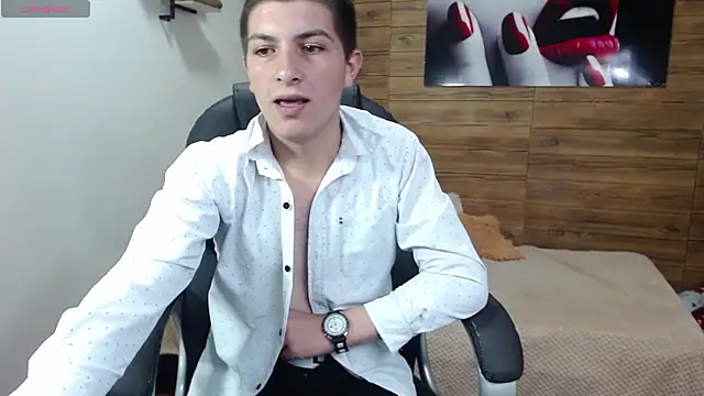 Snapshot of taner_king chatting on October 17, 3:32 am taner king online show from October 17, 3:32 am