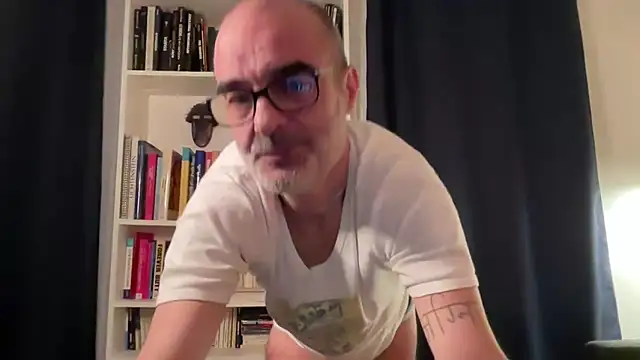 Milkywaymen online show from April 24, 8:11 pm