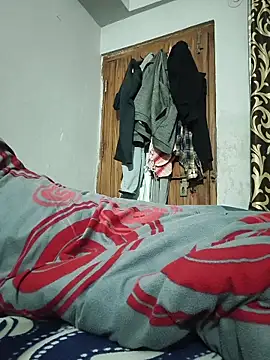 vardh033 online show from January 5, 5:27 pm