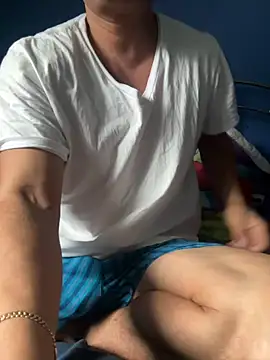 Snapshot of stevo170t chatting on October 8, 1:48 pm stevo170t online show from October 8, 1:48 pm