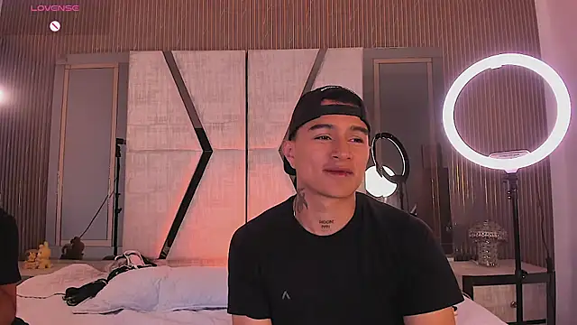 LiamDeep online show from January 17, 12:02 am