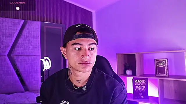 LiamDeep online show from February 7, 8:58 pm