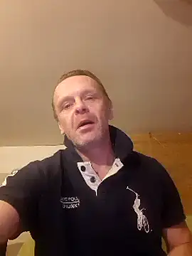 Snapshot of Kuba_Gd chatting on February 24, 4:36 pm Kuba Gd online show from February 24, 4:36 pm