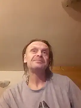 Snapshot of Kuba_Gd chatting on December 4, 1:58 am Kuba Gd online show from December 4, 1:58 am