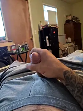 Wolfyking95 online show from September 9, 11:58 pm