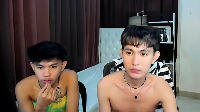 Snapshot of xxxhugecocktwinkxxx chatting on October 12, 7:30 pm xxxhugecocktwinkxxx online show from October 12, 7:30 pm