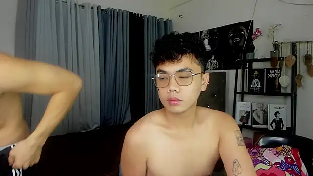 mightyhotcock online show from October 7, 5:50 pm