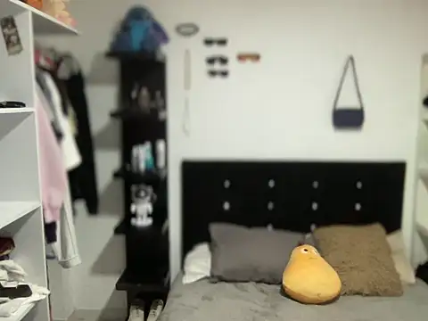 sexy hot72 online show from September 11, 11:48 pm