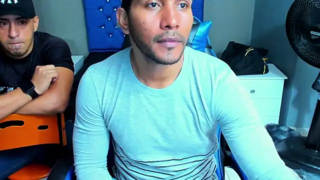 AngelAndChris online show from October 17, 12:42 pm