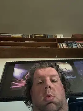 Stephanie1984 online show from April 18, 7:18 pm