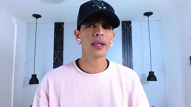 Franvill Trato online show from October 29, 7:39 pm