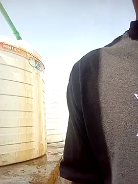 monster 33 online show from April 25, 5:10 am