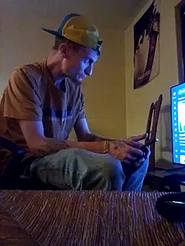 jizzyglizzy92 online show from April 25, 8:06 am