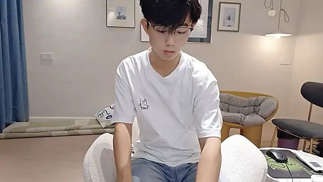 Snapshot of STxuguanhan chatting on September 17, 10:49 am STxuguanhan online show from September 17, 10:49 am