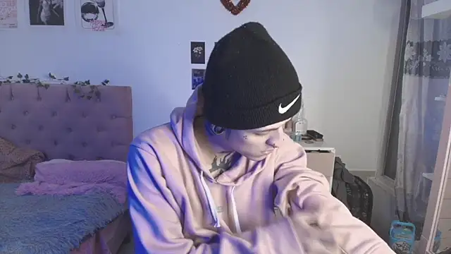 2cyboy  online show from October 13, 7:42 pm