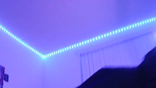 risktakinndolo online show from September 18, 5:09 am