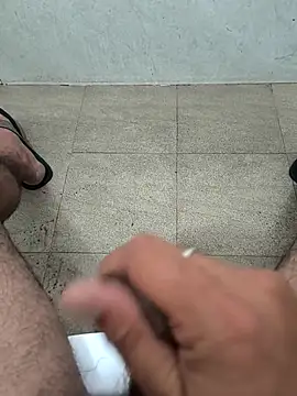 bigdick lickingexpert08 online show from March 8, 5:55 am