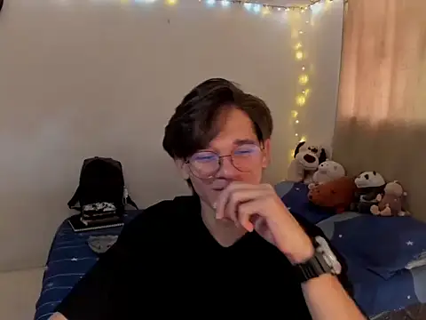 Tom Blues online show from October 30, 5:36 pm