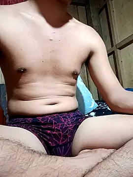 Snapshot of Hottie_pinoy21 chatting on October 11, 4:33 pm Hottie pinoy21 online show from October 11, 4:33 pm