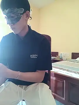 thienlong05 online show from September 14, 2:13 am