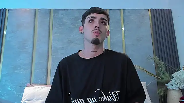 NikoStone  online show from November 14, 4:37 am