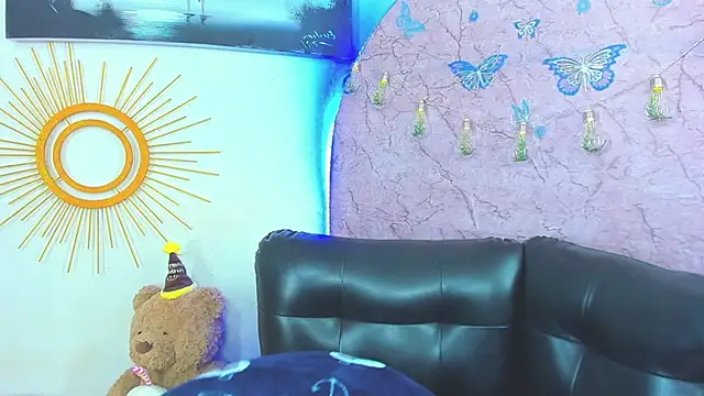 christopher Hot online show from April 28, 3:00 am