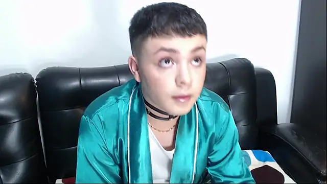 Snapshot of christopher_Hot chatting on September 10, 8:29 pm christopher Hot online show from September 10, 8:29 pm