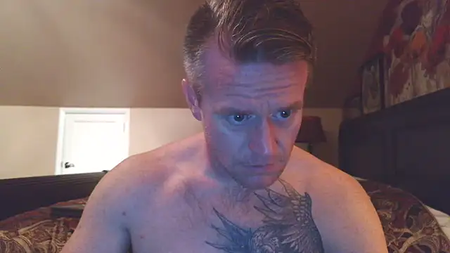 DILFiGuess11 online show from April 16, 2:55 am