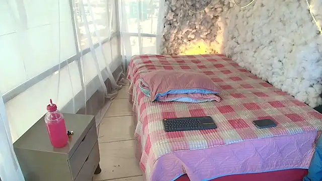 Aaron Fordd online show from February 22, 2:18 pm